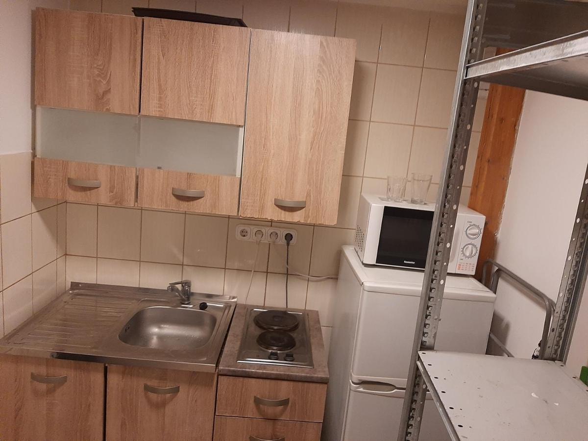 Apartman Vorosmarty Apartamento Budapeste Exterior foto