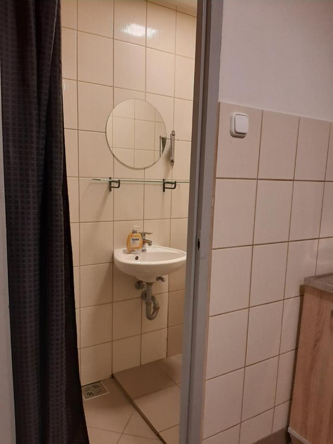 Apartman Vorosmarty Apartamento Budapeste Exterior foto