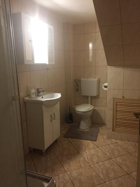 Apartman Vorosmarty Apartamento Budapeste Exterior foto