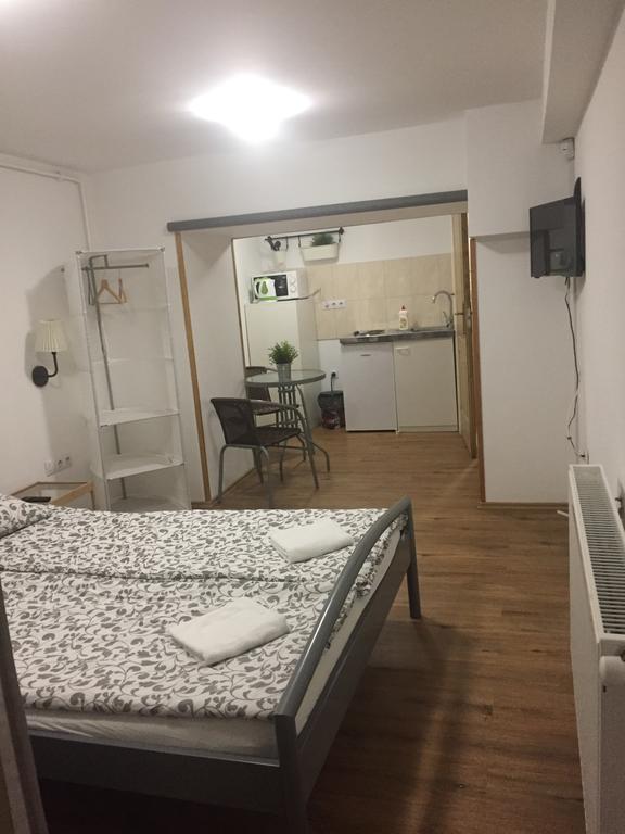 Apartman Vorosmarty Apartamento Budapeste Exterior foto