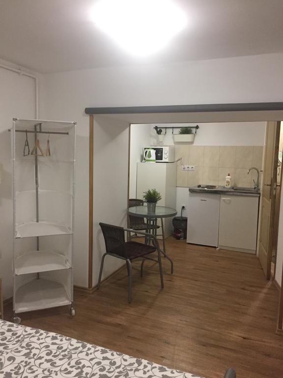 Apartman Vorosmarty Apartamento Budapeste Exterior foto
