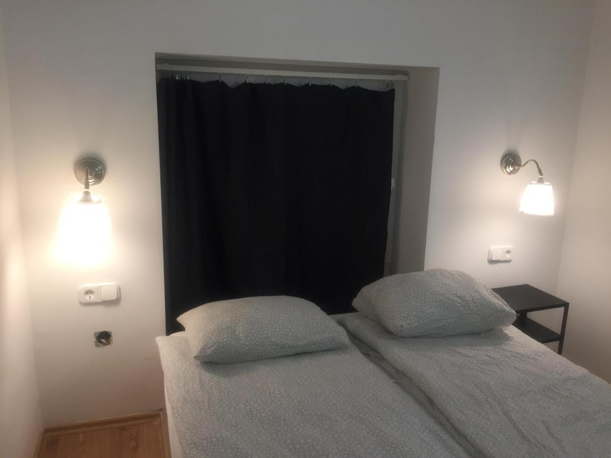 Apartman Vorosmarty Apartamento Budapeste Exterior foto